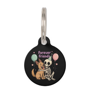 Niedliche Creepy Skeleton Hugging German Shepherd Haustiermarke