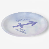 Niedliche Custom Sagittarier Lila Geburtstagsparte Pappteller (Schrägansicht)