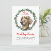Niedliche Dackel Grüne Kranz Weihnachtsfest Party Einladung (Stehend Vorderseite)