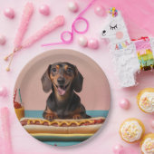 Niedliche Dackel mit Hot Dog Pappteller (Party)