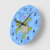 Niedliche Darstellung der Meeresschildkröte "Happy Runde Wanduhr (Winkel)