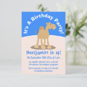 Niedliche Darstellung des Cartoon auf dem Kamel Einladung (Stehend Vorderseite)