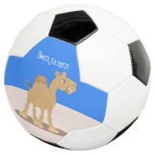 Niedliche Darstellung des Cartoon auf dem Kamel Fußball (Dreiviertel)