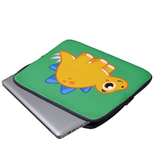 Niedliche Darstellung eines Stegosaurus. Laptopschutzhülle (Vorne Knopf)