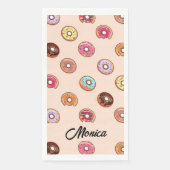 Niedliche dekorative Donuts auf rosa Serviette (Vorderseite)