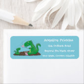 Niedliche Drachen braten Marshmallows Cartoon (Insitu)