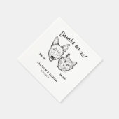 Niedliche Drinks auf unserem Hund und Cat Wedding Serviette (Ecke)