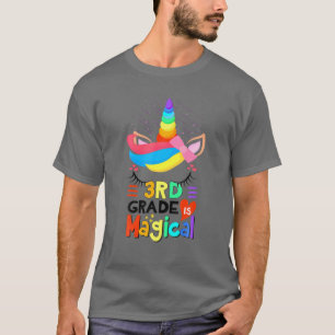 Niedliche dritte Stufe Unicorn Magical 3. Stufe Zu T-Shirt