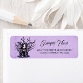 Niedliche dunkle Fee mit Flechtwings. (Insitu)