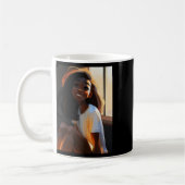 Niedliche dunkle Hautmädchen Lächeln Sticker Kaffeetasse (Links)