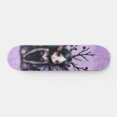 Niedliche dunkle Mähne mit Bat Wings Skateboard (Horizontal)