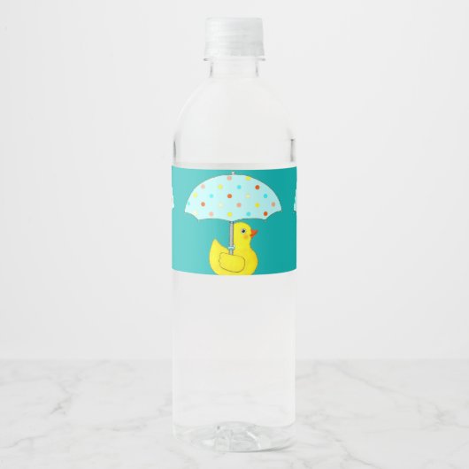 Niedliche Dusche mit Regenschirm Wasserflaschenetikett (Vorderseite)