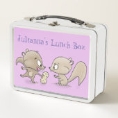 Niedliche Eichhörnchen, die einen Erdnussbaum teil Metall Brotdose (Vorderseite)