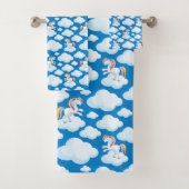 Niedliche Einhornwolken Whimsical Blue Pattern Badhandtuch Set (Insitu)