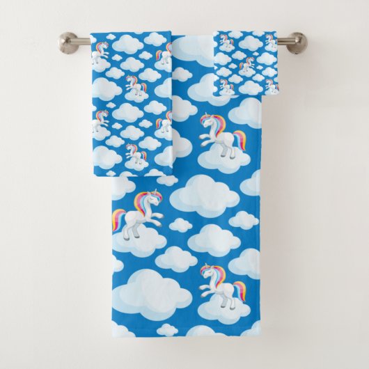 Niedliche Einhornwolken Whimsical Blue Pattern Badhandtuch Set (Insitu)