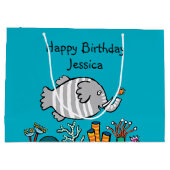 Niedliche Elefant-Fisch-Szene mit Koralle Große Geschenktüte (Rückseite)