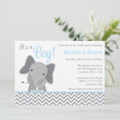 Niedliche Elephant Zickzack Light Blue Baby Dusche Einladung (Stehend Vorderseite)