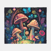 Niedliche Elfen spielen unter Pilzen Fleecedecke (Vorderseite (Horizontal))