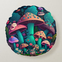 Niedliche Elfen spielen unter Pilzen