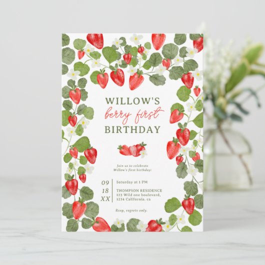 Niedliche Erdbeeren Blumenbeere 1. Geburtstag Einladung (Stehend Vorderseite)