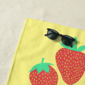 Niedliche Erdbeeren Fruchtsäfte INDIVIDUELLE NAME Strandtuch (Beispiel)
