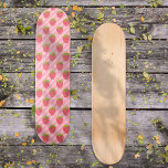 Niedliche Erdbeeren und Streifen Skateboard<br><div class="desc">Niedliche Erdbeeren- und Streifen-Muster auf einem rosa Hintergrund.</div>