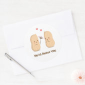 Niedliche Erdnüsse Nüsse über Sie Puppen Liebe Spa Runder Aufkleber (Umschlag)