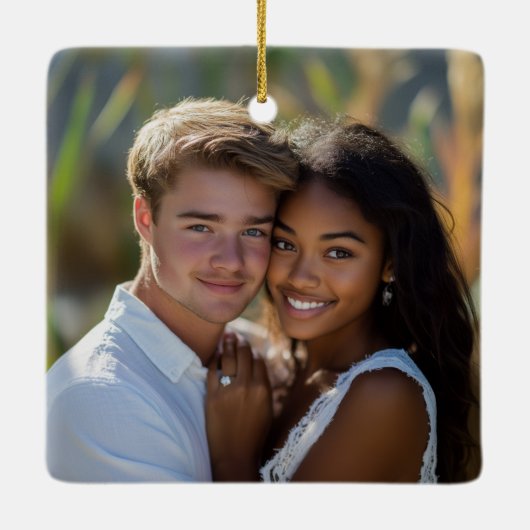 Niedliche Erste Weihnachten Verlobtes Foto Weihnac Keramikornament (Rückseite)