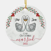 Niedliche erste Weihnachtszeit verheiratete Weißvö Keramik Ornament (Vorne)