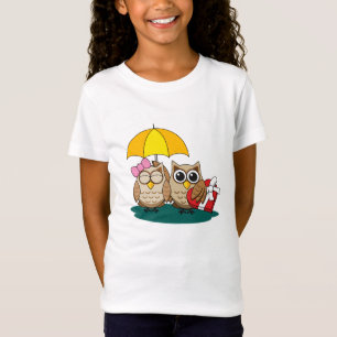 Niedliche Eule mit Schirm und Schokolade T-Shirt