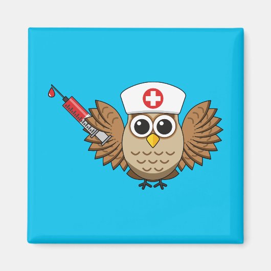 Niedliche Eule mit Spritze Cartoon Magnet (Vorne)