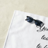 Niedliche Faibe mit braunem Wings Beach Handtuch (Beispiel)