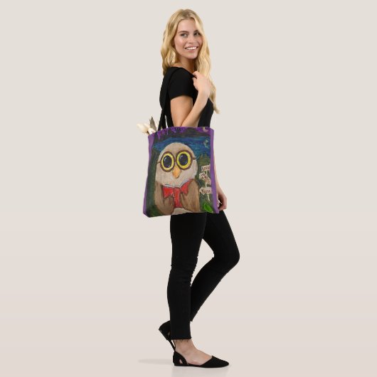 Niedliche Fantasy Reader Owl Folklorekunst Tasche (Am Model)