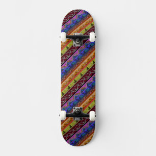 Niedliche, farbenfrohe Hand zeichnend Tasse Skateboard