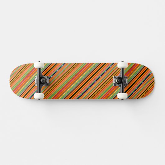 Niedliche, farbenfrohe, native Aztekenmuster Skateboard (Horizontal)