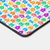 Niedliche, farbenfrohe, pixelförmige Monstmuster Schreibtischunterlage (Ecke)