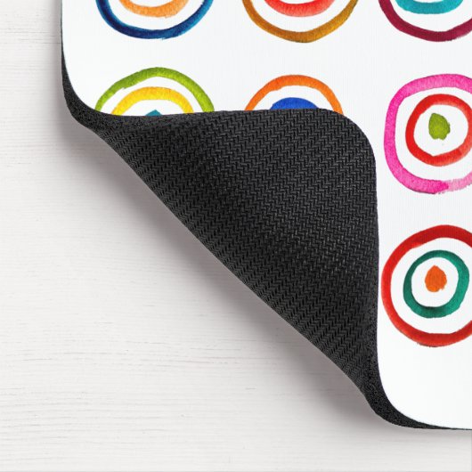 Niedliche farbenfrohe Regenbogenzirkel Mousepad (Ecke)