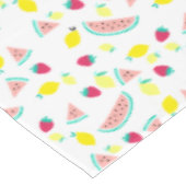 niedliche, farbenfrohe Sommerfrüchte Tischdecke (Schrägansicht)
