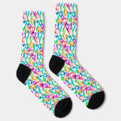 Niedliche farbenfrohe Wasserfarbenherzen Socken (Rechts)