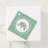 Niedliche farbige Blume Elefantenmonogramm Geschenkanhänger (Beispiel)