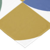 Niedliche Farbige moderne geometrische Formen Must Tischdecke (Schrägansicht)