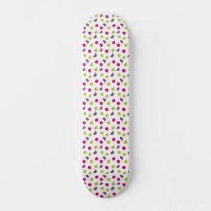 Niedliche, farbige Vögel Skateboard