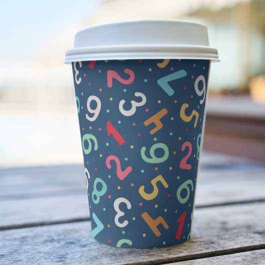 Niedliche farbige Zahlen Muster Blau Kindergeburts Pappbecher