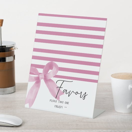 Niedliche Farbrosa Bow-Favoriten Sockelschild (In SItu)