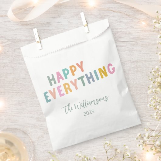 Niedliche Farbtypografie glücklich, alles nach Maß Geschenktütchen (Ausgeschnitten)
