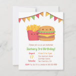 Niedliche Fast Food Friends und Burger Birthday Pa Einladung<br><div class="desc">Eine Kindergeburtstag-Party Einladung mit einer niedlichen Abbildung eines roten Päckchens französischer Pommes frites und einem Burger mit farbenfrohen bunten Fahnen. Personalisieren Sie einfach Ihre Party-Details in den farbigen Vorlagen zur Verfügung gestellt!</div>