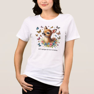 Niedliche Fawn sieht Schmetterlinge auf der Wiese  Tri-Blend Shirt