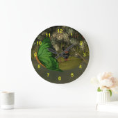 Niedliche Fee im Boot mit Feuerwehrleuten Große Wanduhr (Zuhause)