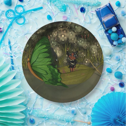 Niedliche Fee im Boot mit Feuerwehrleuten Pappteller (Party)