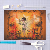 Niedliche Fee mit wenigem Drachen Seidenpapier (Handwerk)